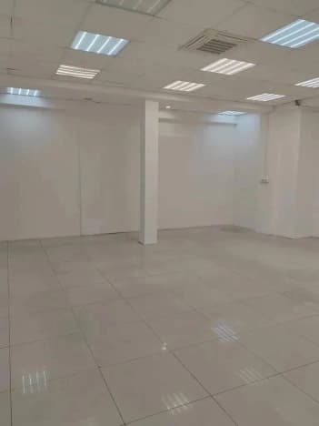 Снять торговые помещения в Иркутской области. Вариант № 2214457, 0, площадь - квм, цена 140000 рублей