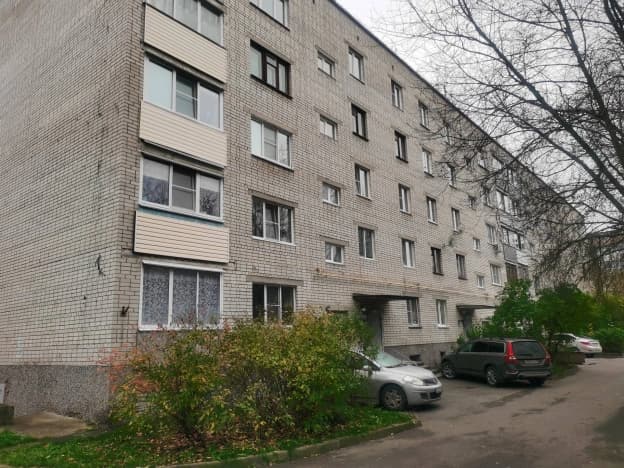 Купить квартиру в Микрорайоне Голиковка-5, район Голиковка в Петрозаводске. Вариант № 2389474, 0, площадь - квм, цена 3500000 рублей