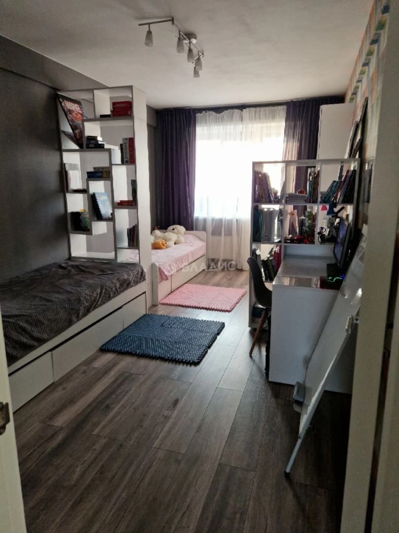 Photo 6