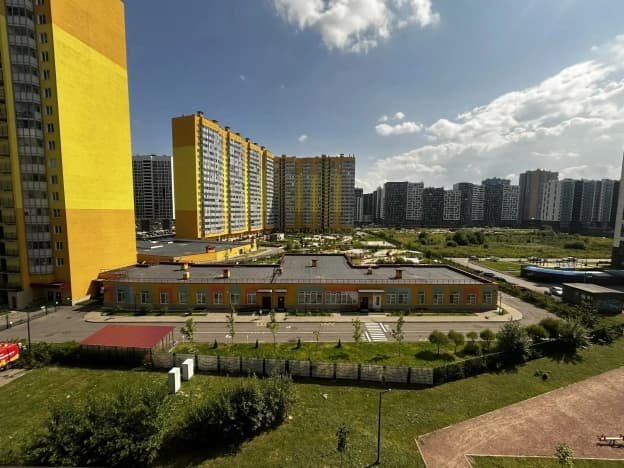 Купить однокомнатную квартиру в рассрочку на вторичке в Ленинградской области. Вариант № 2294674, 0, площадь - квм, цена 6000000 рублей