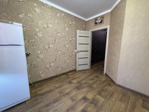Купить трехкомнатную квартиру с балконом в Микрорайоне 11-й в Белгороде. Вариант № 2285719, 1, площадь - квм, цена 9200000 рублей
