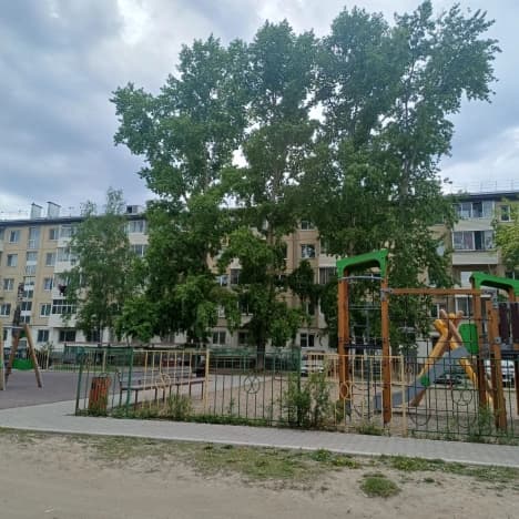 Купить четырехкомнатную квартиру в Октябрьском районе в Амурской области. Вариант № 2062653, 0, площадь - квм, цена 6950000 рублей