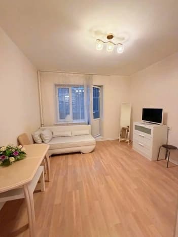 Купить студию с ремонтом у метро Чертановская в Москве. Вариант № 2226272, 0, площадь - квм, цена 6150000 рублей