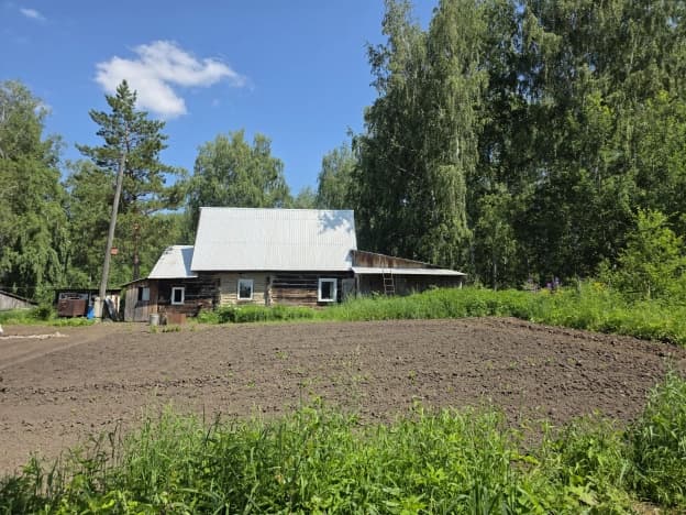 Купить дом в Посёлоке Озёрном в Новосибирском районе на улице Зелёная , посёлок Озёрный в Новосибирской области. Вариант № 2221159, 0, площадь - квм, цена 800000 рублей
