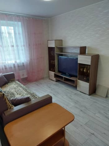 Снять квартиру площадью до 30 кв.м в Тобольске. Вариант № 1217314, 1, площадь - квм, цена 25000 рублей
