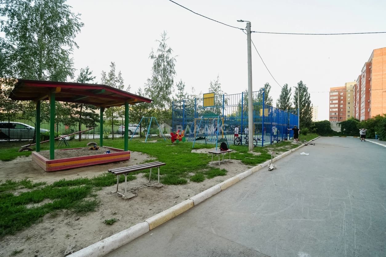 Photo 32