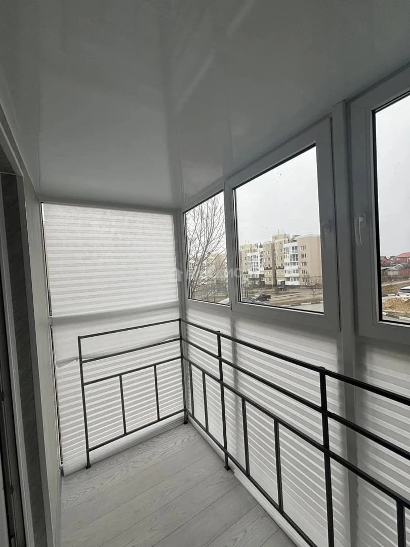 Photo 12