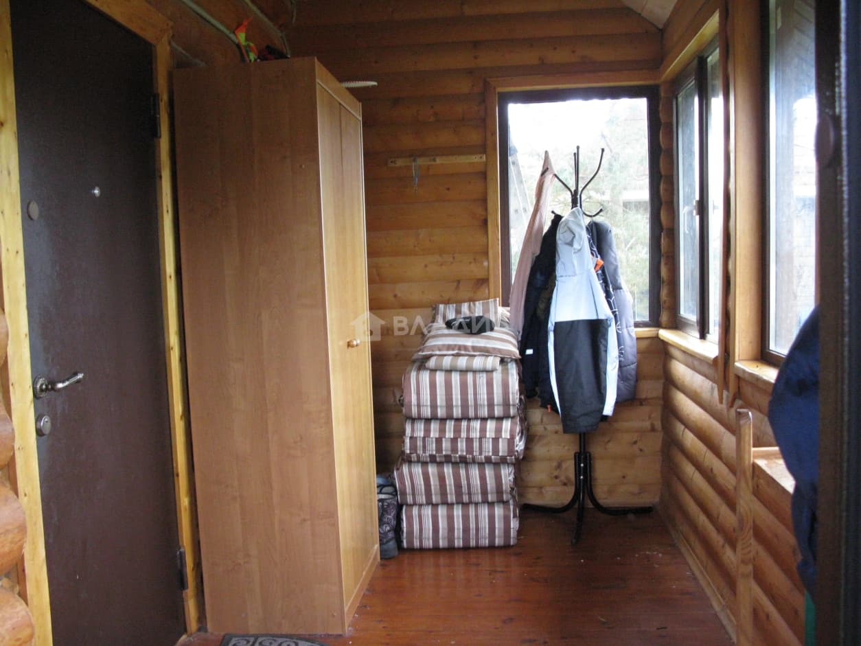 Photo 8
