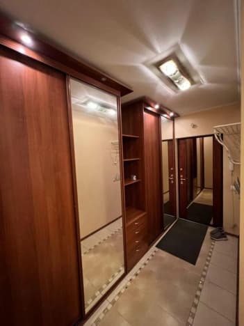Купить квартиру на вторичке у метро Озёрная в Москве. Вариант № 2263708, 0, площадь - квм, цена 28499000 рублей
