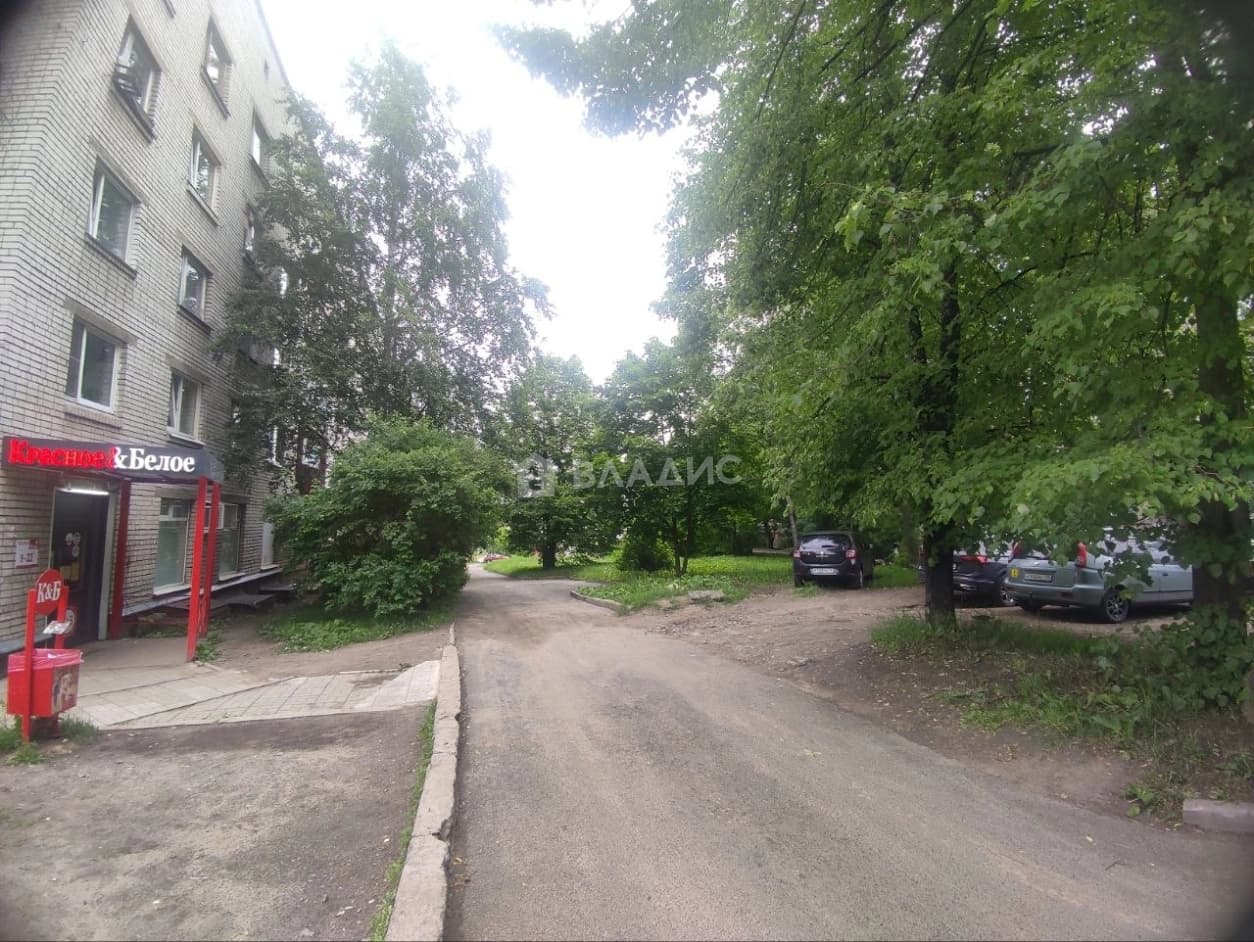 Photo 10