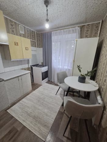 Купить однокомнатную квартиру на 1 этаже в Октябрьском. Вариант № 2260745, 0, площадь - квм, цена 2550000 рублей