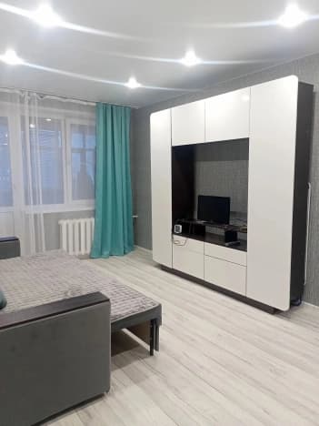 Снять квартиру площадью до 60 кв.м в Тобольске. Вариант № 2383316, 0, площадь - квм, цена 34000 рублей