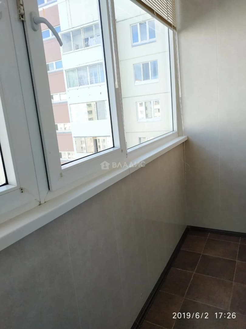 Photo 11