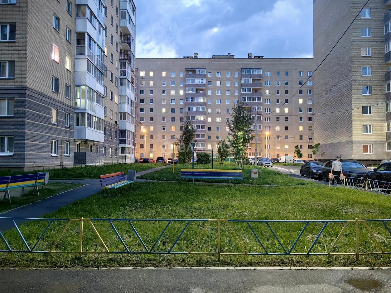 Photo 8