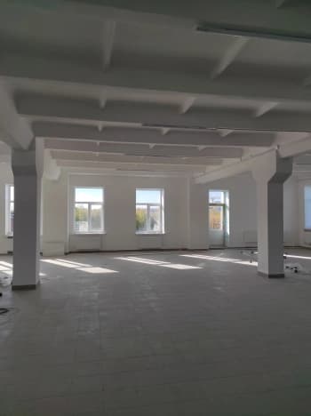 Снять коммерческую недвижимость в Омске. Вариант № 1998422, 0, площадь - квм, цена 140000 рублей