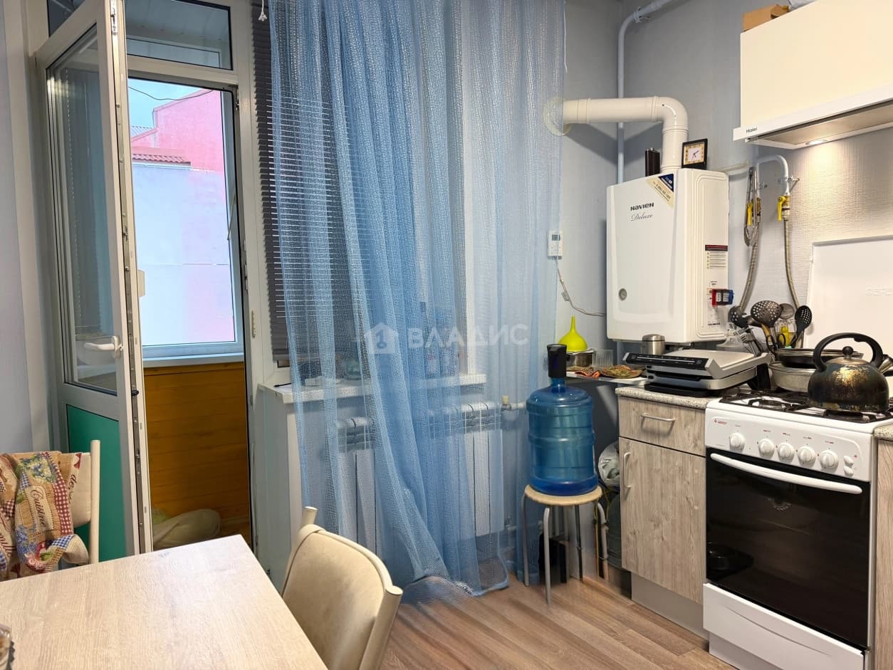 Photo 10