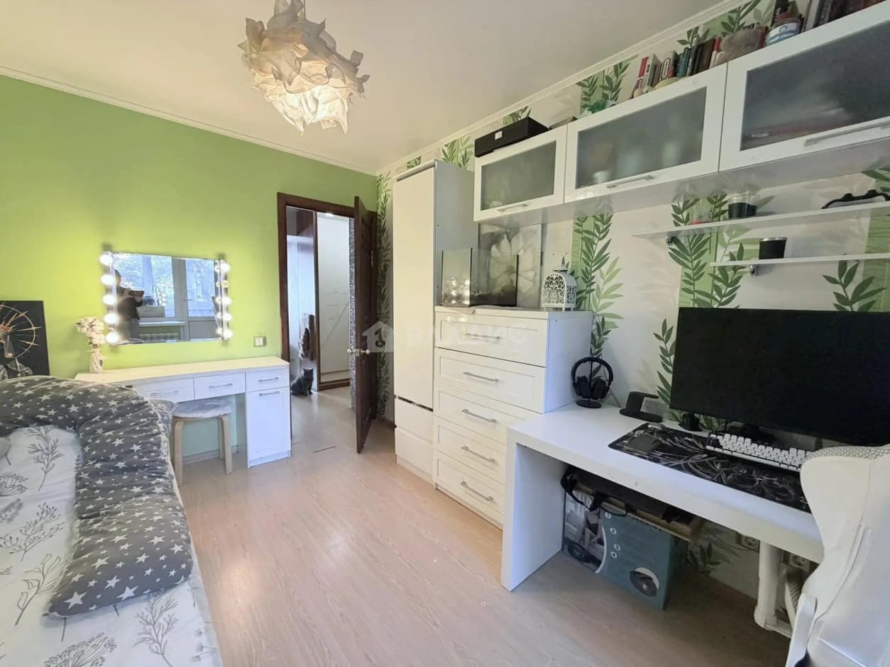 Photo 8