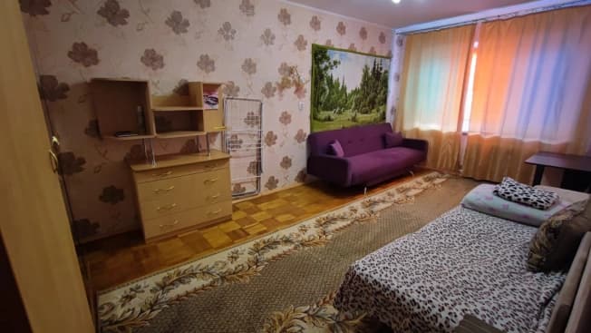 Снять трехкомнатную квартиру на улице Радищева в Тобольске. Вариант № 906863, 0, площадь - квм, цена 45000 рублей