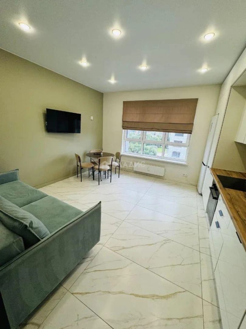 Photo 6