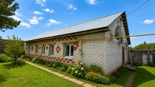 Купить дом в Оренбургской области. Вариант № 2073620, 0, площадь - квм, цена 4500000 рублей