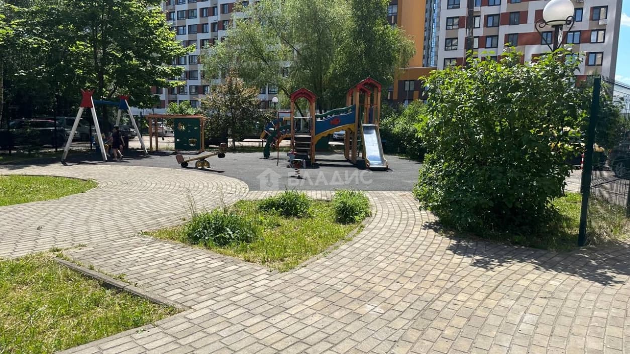 Photo 16