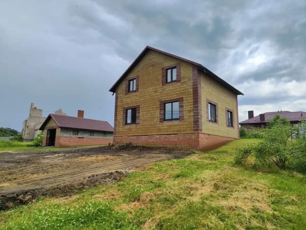Купить четырехкомнатную квартиру до 4,5 млн в Белгороде. Вариант № 2227635, 1, площадь - квм, цена 8800000 рублей
