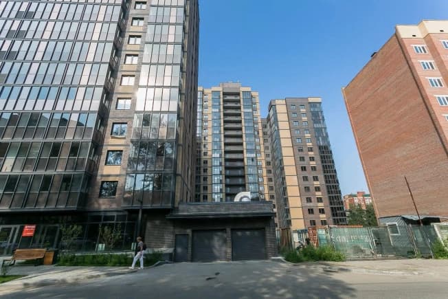 Купить двухкомнатную квартиру до 15 млн на вторичке в Новосибирске. Вариант № 2397364, 0, площадь - квм, цена 9250000 рублей