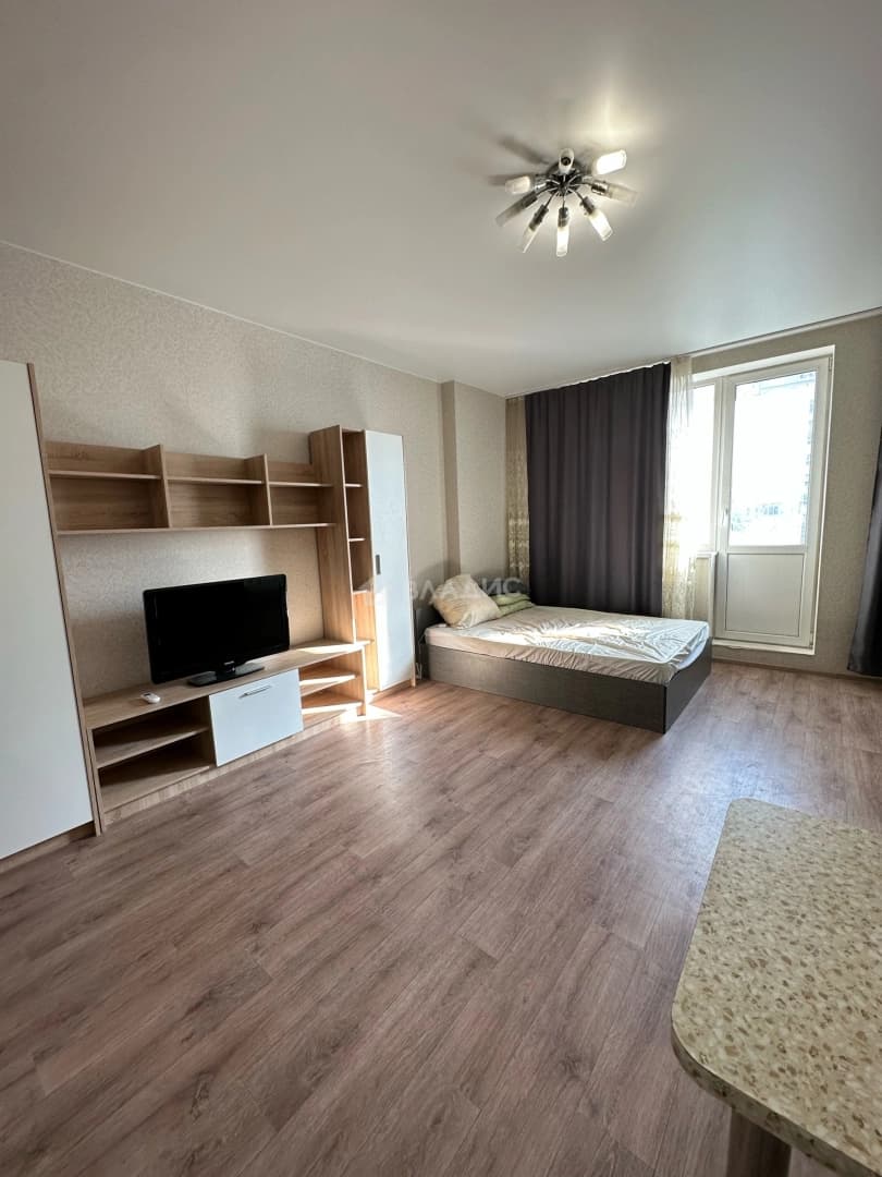 Photo 1