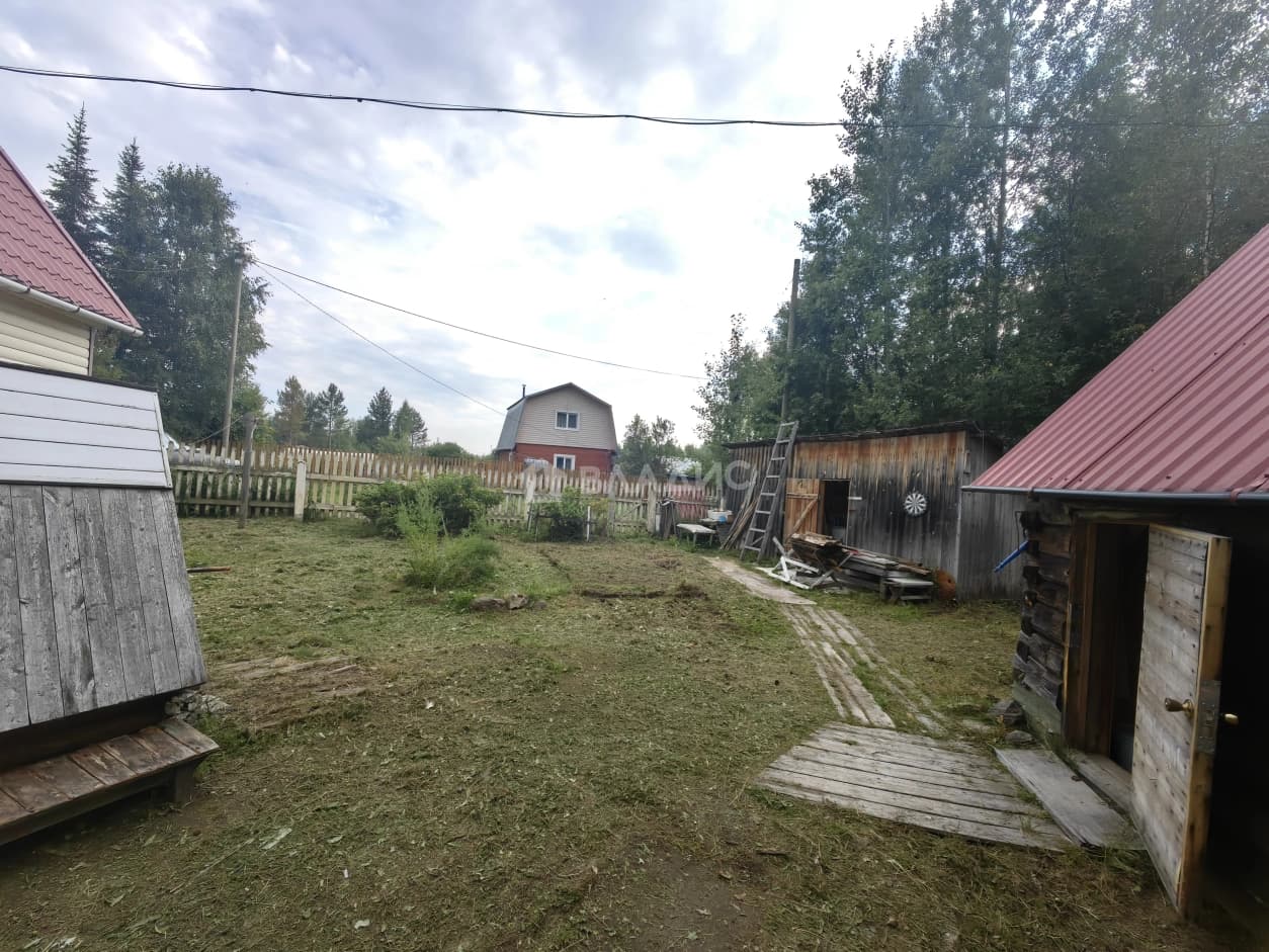 Photo 10