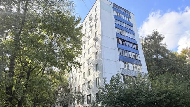 Купить трехкомнатную квартиру на вторичке в районе Чертаново Южное в Москве. Вариант № 2350766, 1, площадь - квм, цена 24750000 рублей