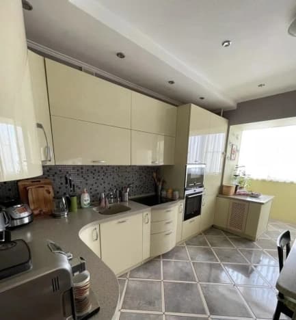 Купить трехкомнатную квартиру у метро Малаховка в Московской области. Вариант № 2190682, 1, площадь - квм, цена 22000000 рублей