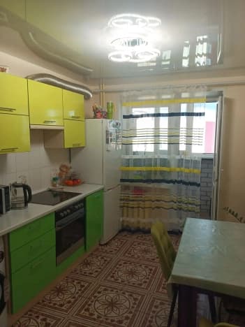 Купить квартиру с ремонтом на вторичке на улице Ягодная в Вологде. Вариант № 2222274, 1, площадь - квм, цена 5700000 рублей