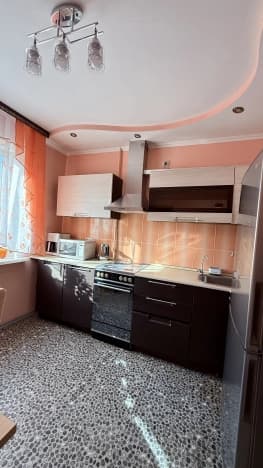Купить квартиру с мебелью в Уссурийске. Вариант № 2380960, 1, площадь - квм, цена 5100000 рублей