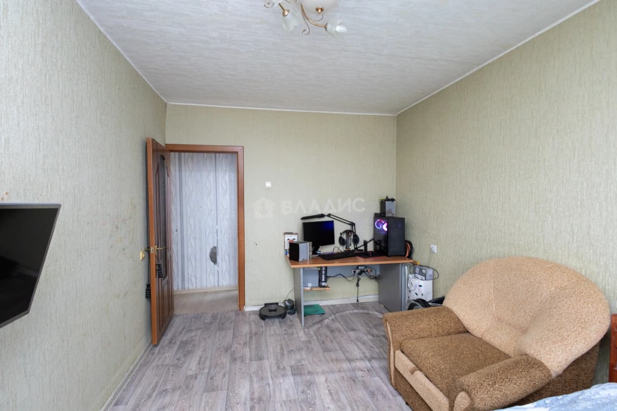 Photo 10