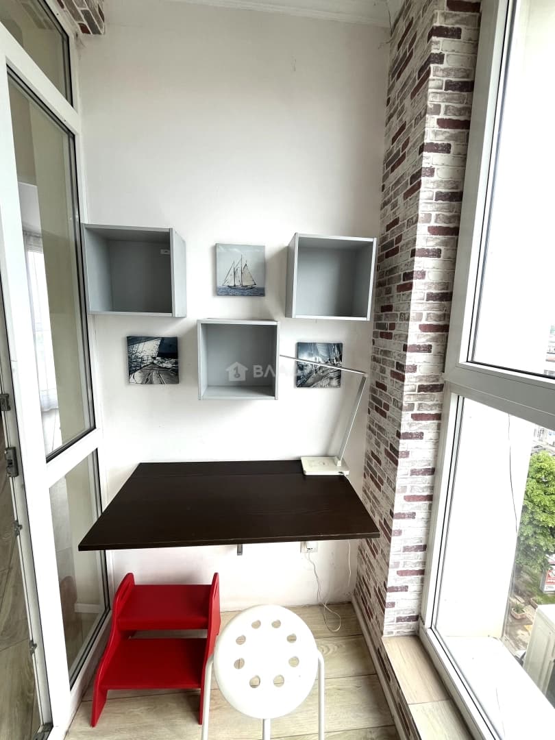 Photo 12