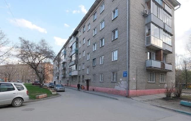 Купить четырехкомнатную квартиру до 2,5 млн в Новосибирске. Вариант № 2367993, 1, площадь - квм, цена 6000000 рублей