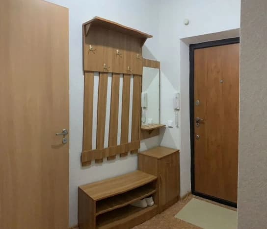 Купить квартиру с мебелью в Элисте. Вариант № 2360065, 1, площадь - квм, цена 4600000 рублей