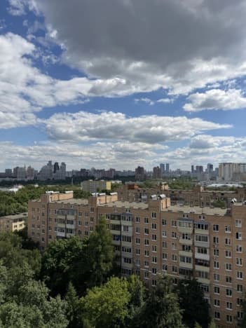 Купить квартиру с балконом в Москве. Вариант № 2237462, 1, площадь - квм, цена 23990000 рублей