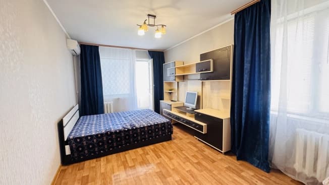 Снять квартиру до 25 тыс рублей в Республике Крым. Вариант № 2095562, 1, площадь - квм, цена 25000 рублей