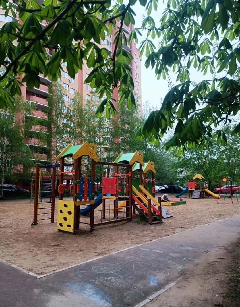 Photo 18