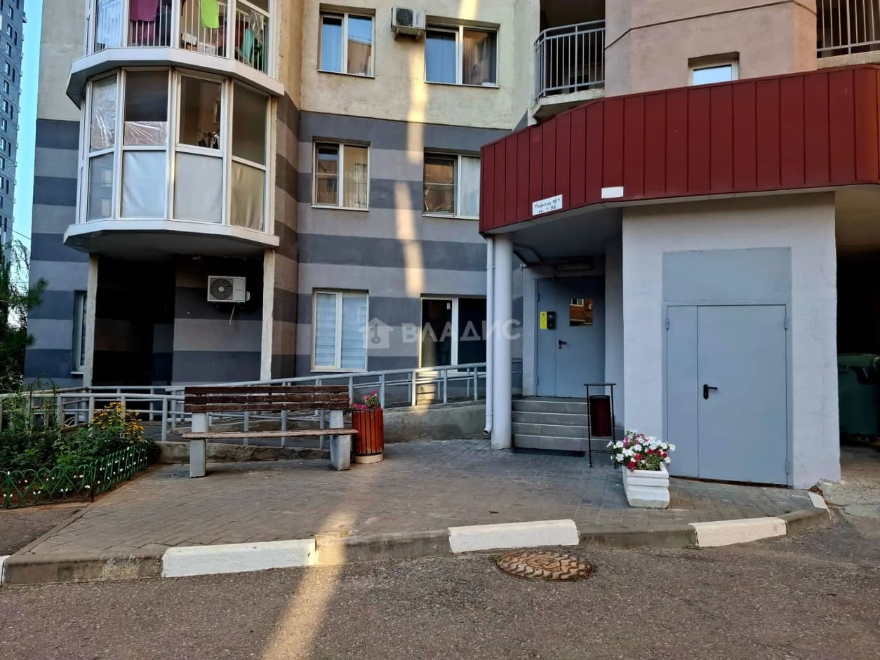 Photo 25