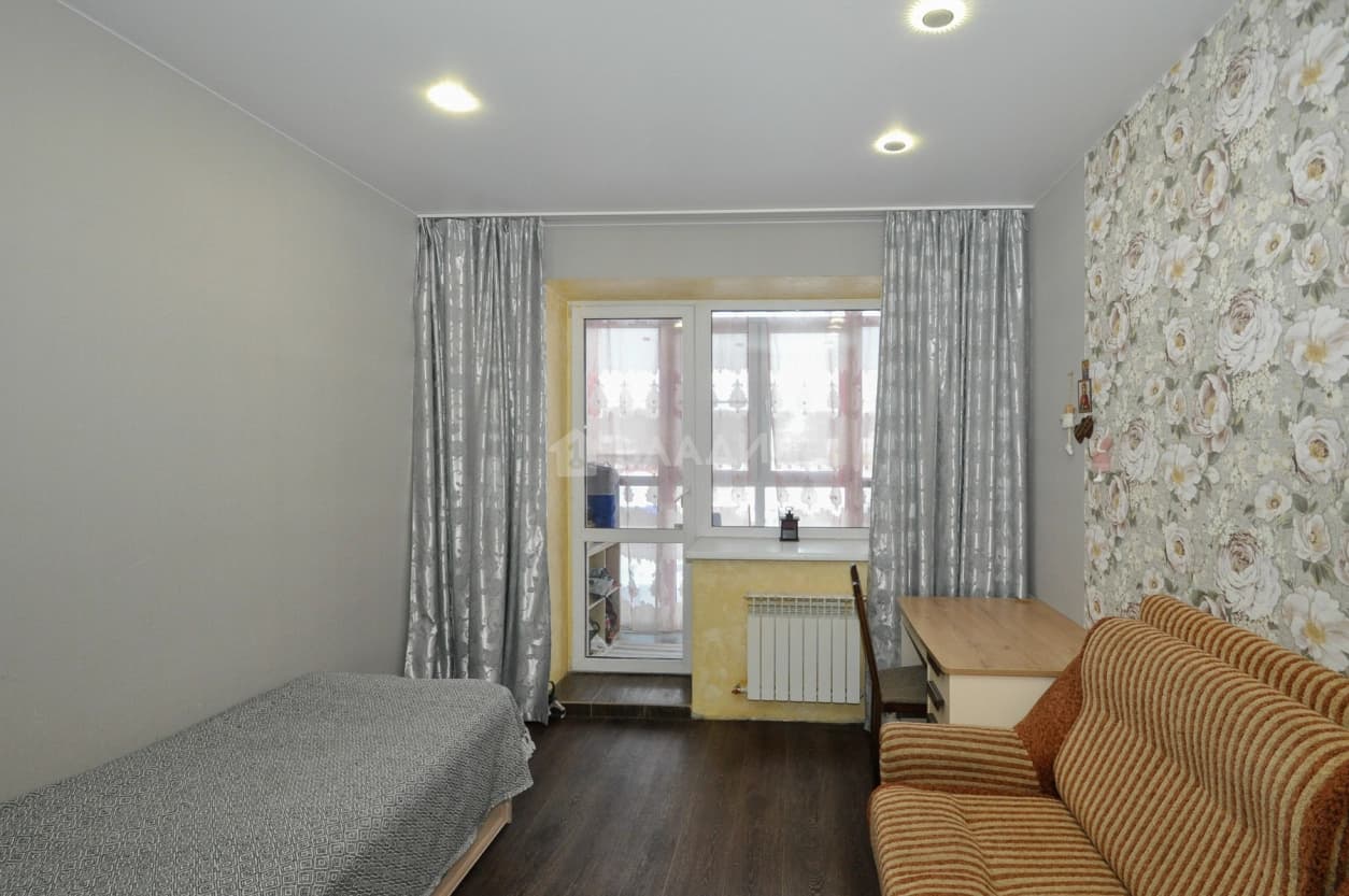 Photo 12