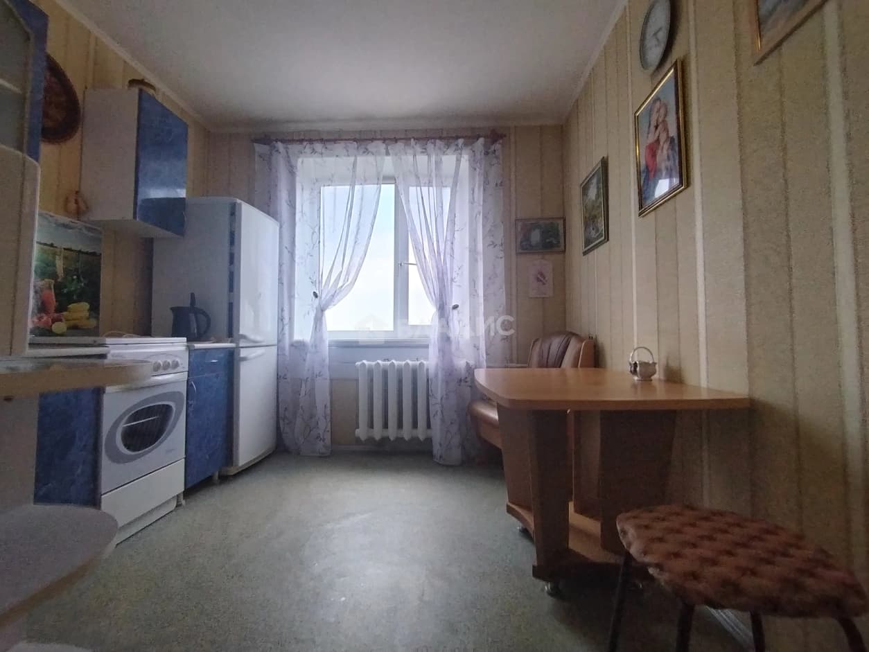 Photo 10