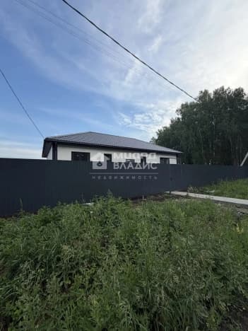 Купить дом в Деревне Окуневе в Муромцевском районе на улице Мира, деревня Окунево в Омской области. Вариант № 2337593, 0, площадь - квм, цена 8500000 рублей