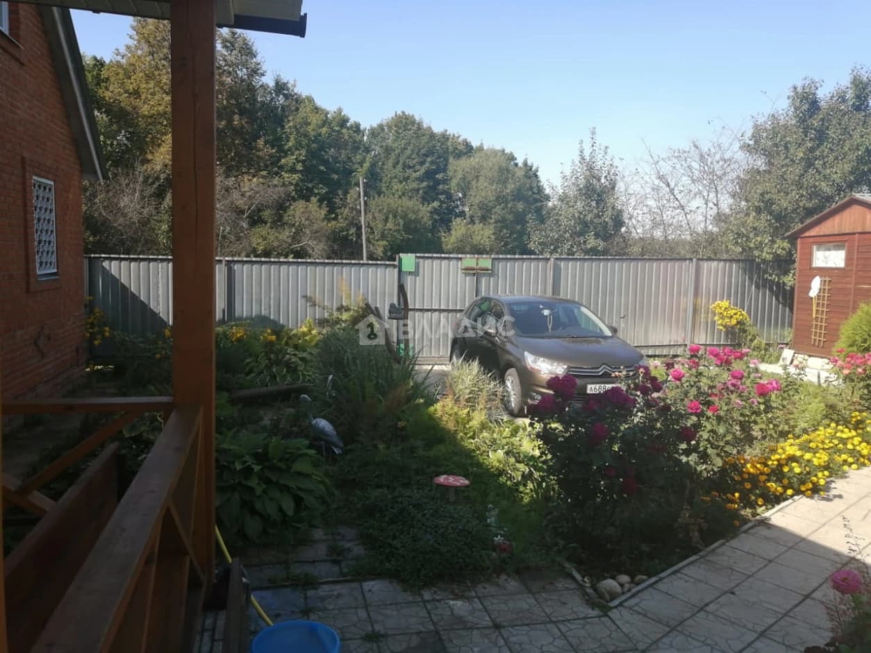 Photo 10