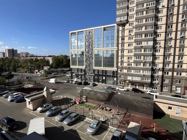 Купить квартиру на вторичке на улице Стахановская в Краснодаре. Вариант № 2092475, 0, площадь - квм, цена 9990000 рублей
