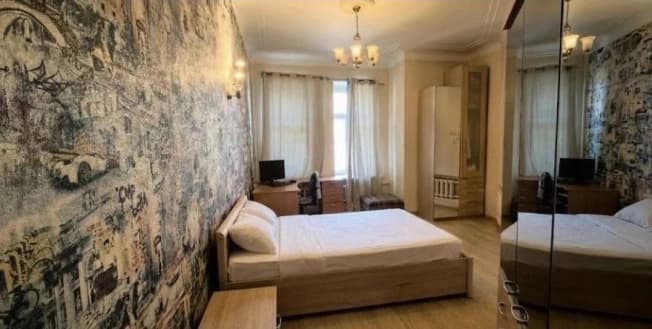 Купить квартиру рядом с метро на вторичке в Москве. Вариант № 2232729, 1, площадь - квм, цена 35900000 рублей
