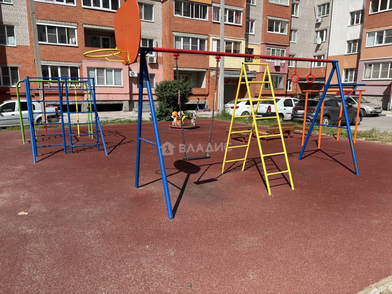 Photo 13