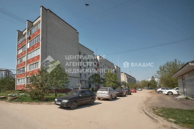 Купить двухкомнатную квартиру с ремонтом в Микрорайоне 5-й, Московский район в Рязани. Вариант № 2350753, 0, площадь - квм, цена 3499999 рублей
