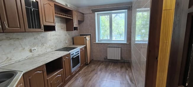 Купить трехкомнатную квартиру в Микрорайоне Солнечный в Белгороде. Вариант № 1912894, 0, площадь - квм, цена 6400000 рублей